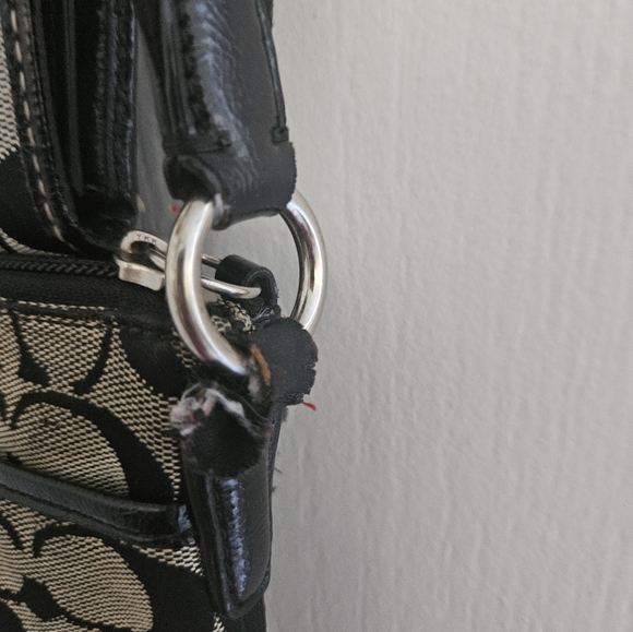 COPY - Coach crossbody purse with matching wallet - Picture 6 of 9